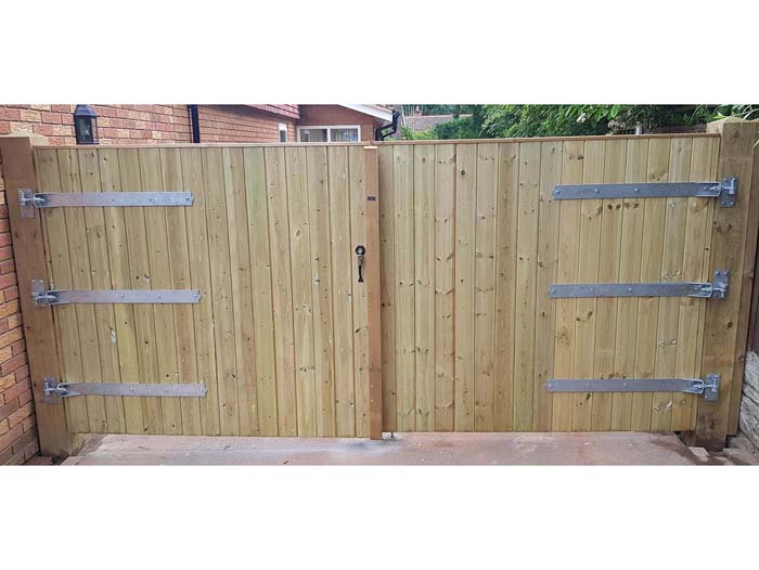 Matchboard Pair Flat Top Gates