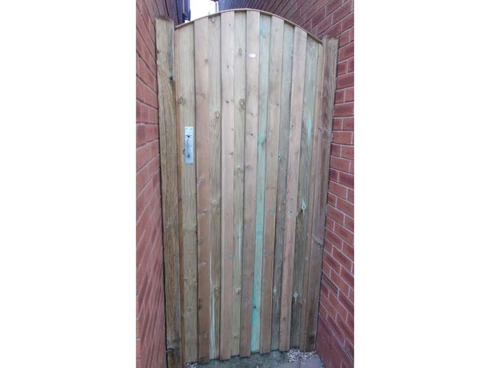 Woodcote Bowed Top Gates